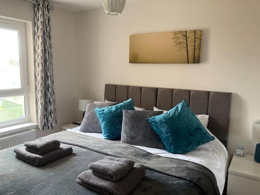 קרנוסטי Beautiful 2 Bedroom Flat Overlooking Golf Course מראה חיצוני תמונה